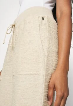 Roxy Off The Hook Pant - Cargobroek - Tapioca 15 Roxy Off The Hook Pant - Cargobroek - Tapioca -Roxy Verkoopwinkel 033a75130f4b4fe387ed78ebcf20d145