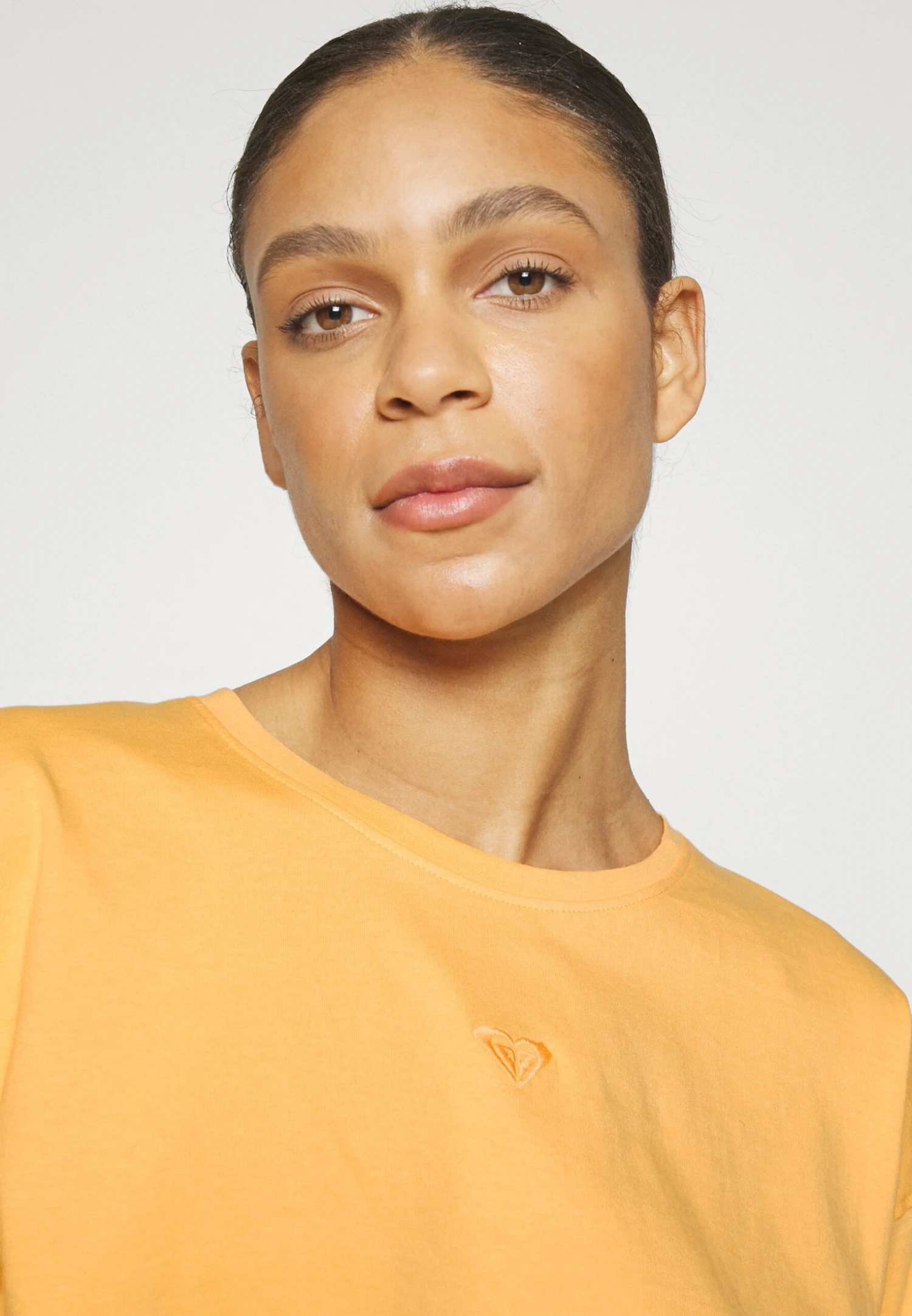 Roxy Essential- T-Shirt Basic - Mock Orange 7 Roxy Essential- T-Shirt Basic - Mock Orange - Afbeelding 5