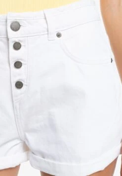 Roxy Jeansshort - Off White 11 Roxy Jeansshort - Off White -Roxy Verkoopwinkel 05e7ccadac394da89d2ca30d0616ef20