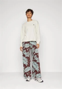 Roxy Surf On Cloud - Broek - Bitter Chocolate Palmeria -Roxy Verkoopwinkel 0734fd38fd8441b68edcbcf6f122a8a6