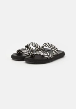 Roxy Colette- Muiltjes - Black/White -Roxy Verkoopwinkel 6da951eb0fff47079005d669c1c9d3fe