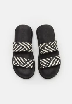 Roxy Colette- Muiltjes - Black/White -Roxy Verkoopwinkel f4ae2b1e849e4528abf0300417c0bdab